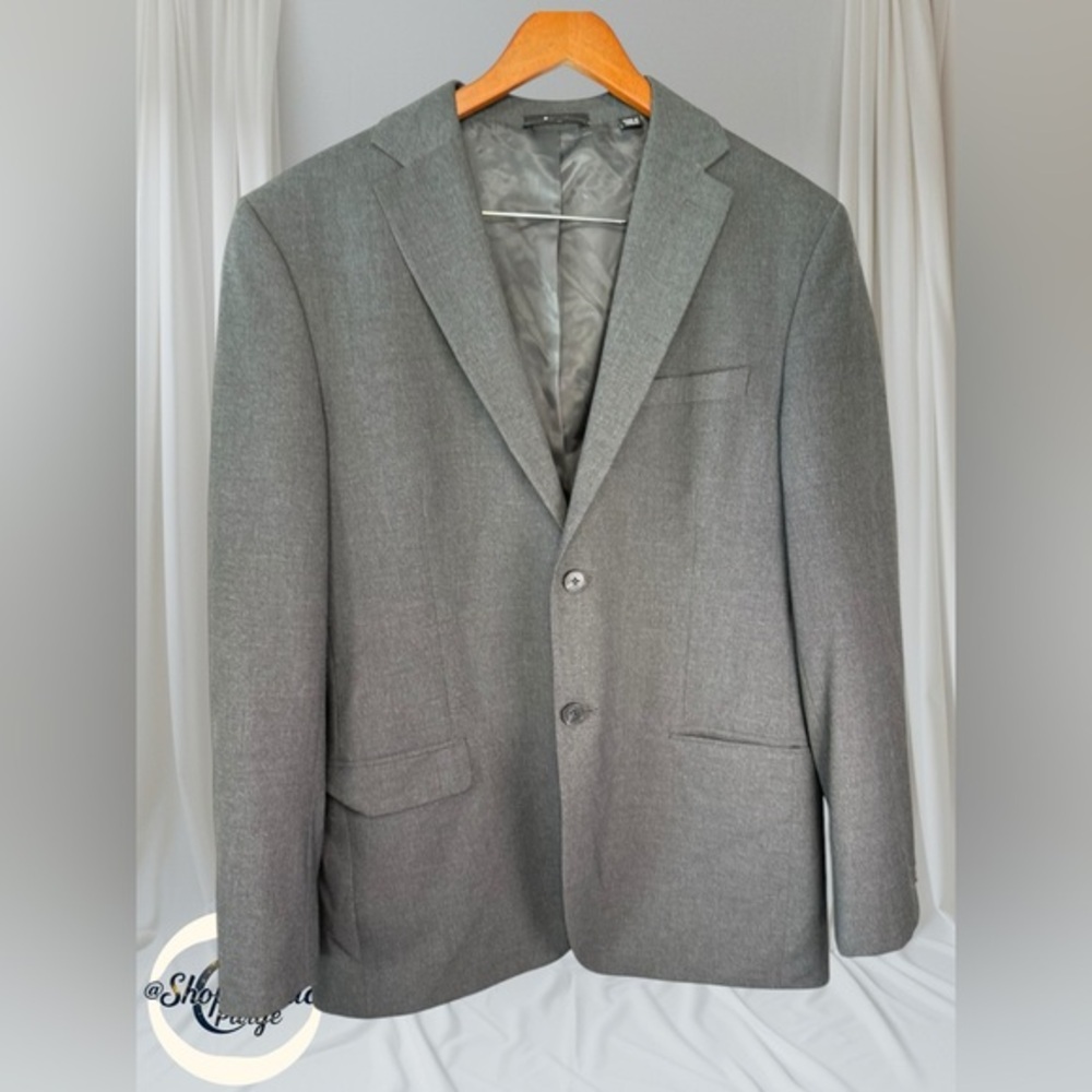 DKNY Gray Tailored Blazer Men’s Size 44 R Classic Fit suit jacket